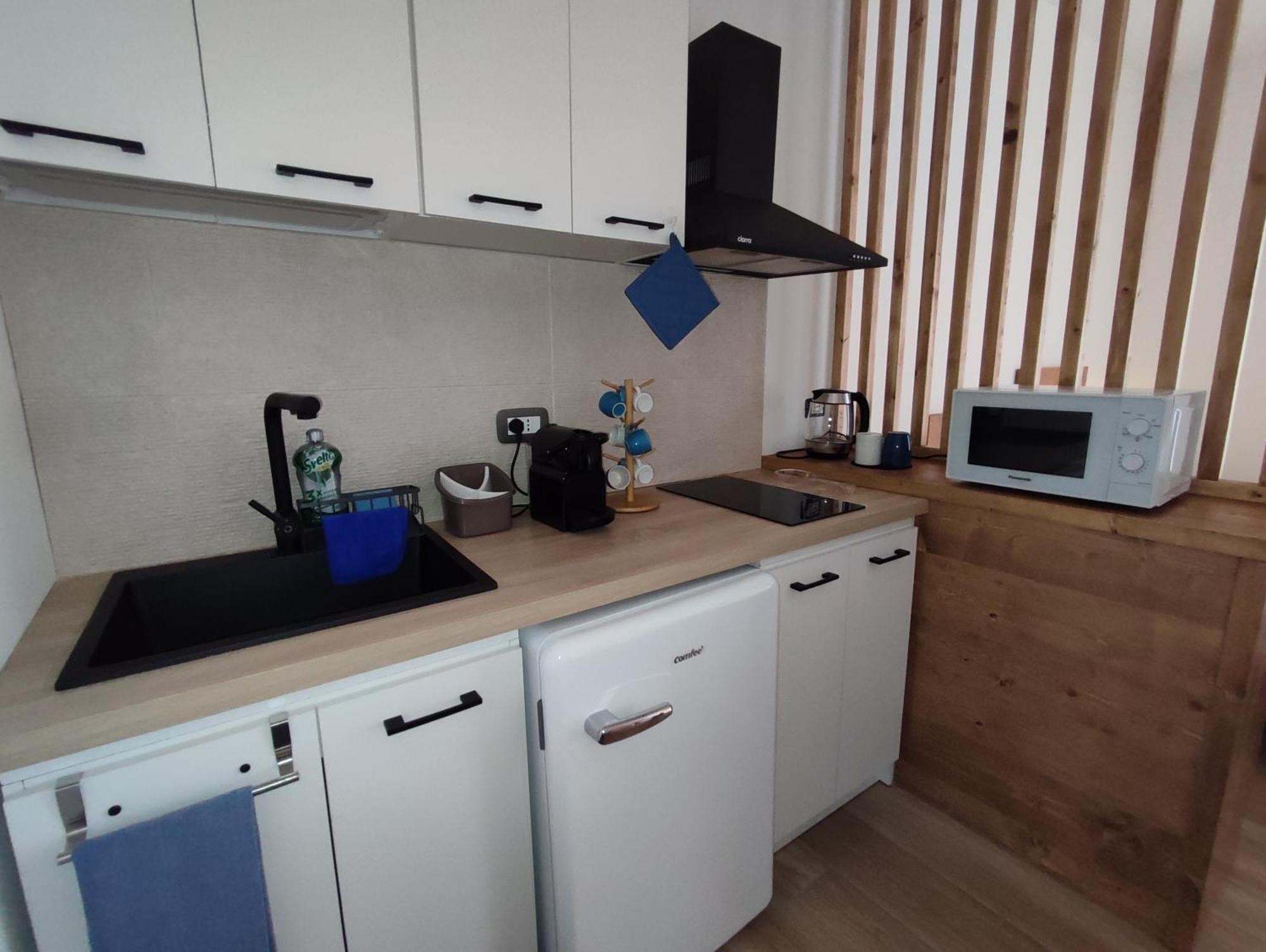 Pietra Bianca Acomodação com café da manhã Cutrofiano Exterior foto