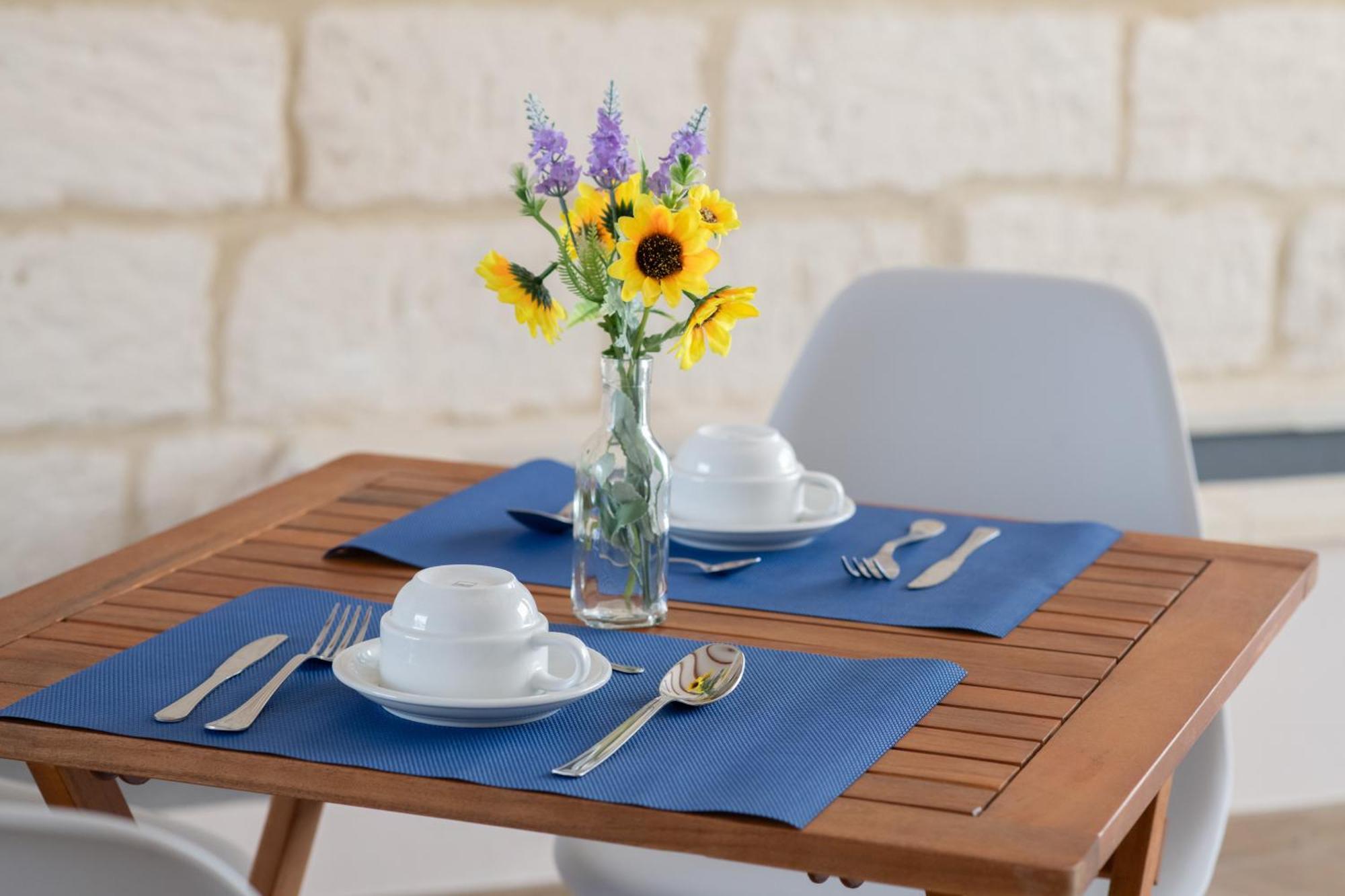 Pietra Bianca Acomodação com café da manhã Cutrofiano Exterior foto