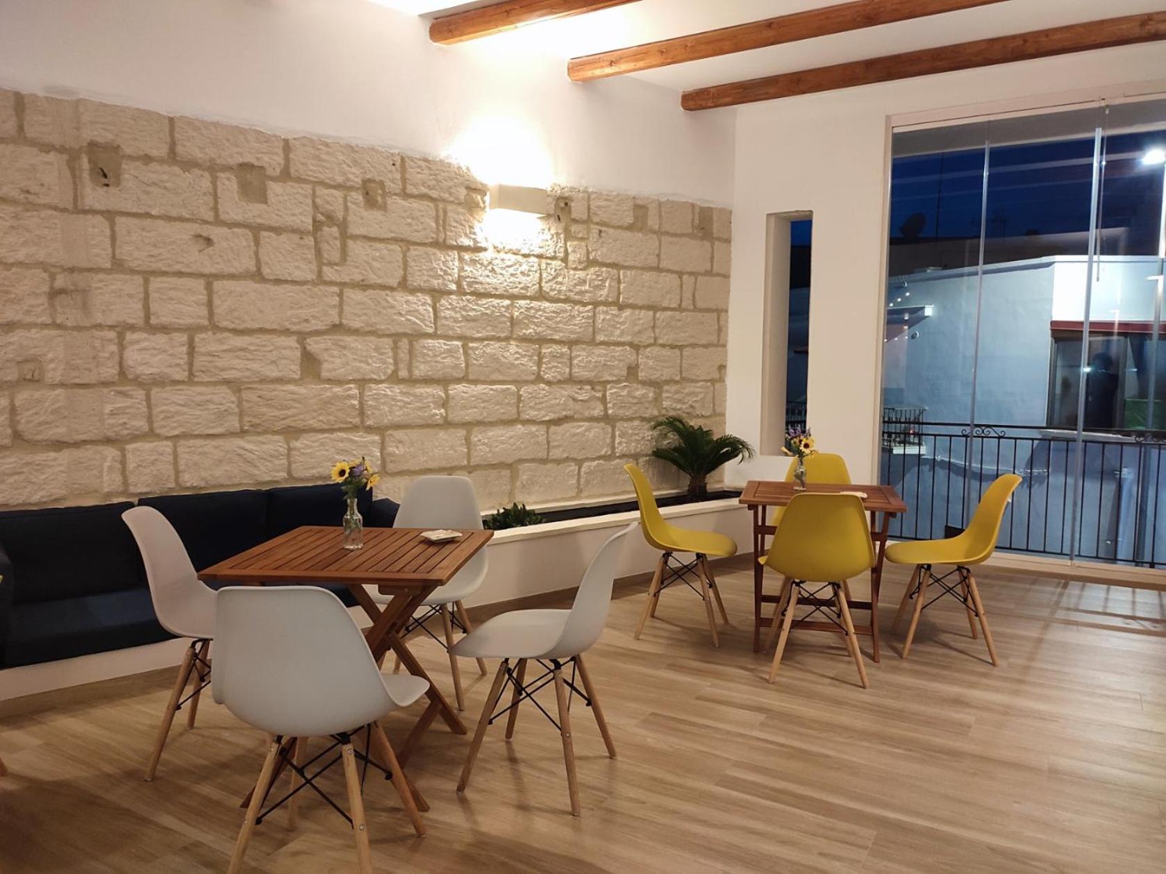 Pietra Bianca Acomodação com café da manhã Cutrofiano Exterior foto